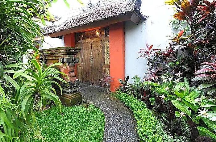 ホテル Mimpi Ubud 5*